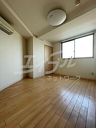 ユートピアヤマト 6階1Kのリビング/ダイニング