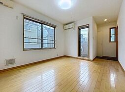 アンベリール 2階ワンルームのリビング/ダイニング