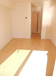 クローバーヒル 1階1Kのリビング/ダイニング