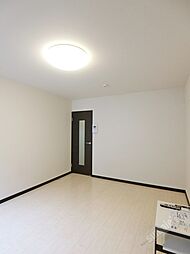 レオネクストメゾンエトワール 1階1Kのリビング/ダイニング