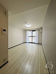 グランドールワタナベII 1階1Kのリビング/ダイニング