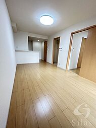 K.I.リバレンス 1階1LDKのリビング/ダイニング