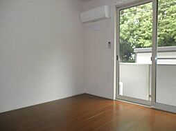 シャンドーレ西高島平 2階1LDKのリビング/ダイニング