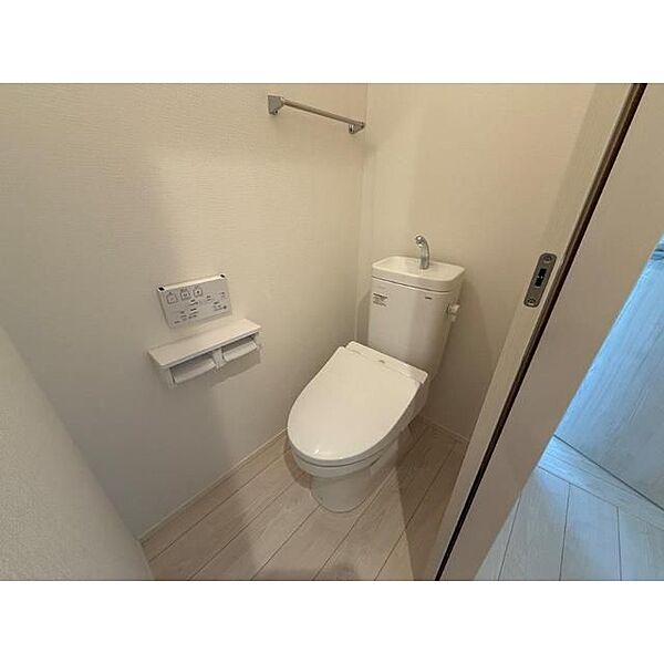 detached 東京都八王子市子安町２丁目35-14

地図を見る