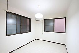 ユーハウス 103 1階ワンルームのリビング/ダイニング