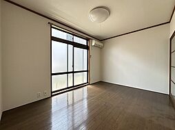 パピルス 102 1階1Kのリビング/ダイニング