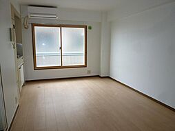 ロイヤル阿佐ヶ谷 8階ワンルームのリビング/ダイニング