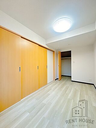 ラティアドイ_内装_1