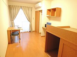 レオパレスグリーンタカタ 1階1Kのリビング/ダイニング