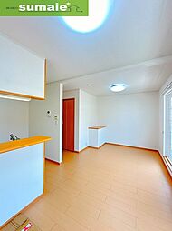 南海和歌山港線 和歌山港駅 3.2kmの賃貸アパート 2階1LDKのリビング/ダイニング