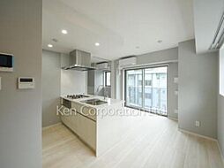 オーパスレジデンス南青山 2階1LDKのリビング/ダイニング