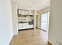 グランディール山中 2階3DKのリビング/ダイニング