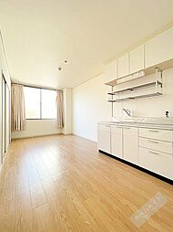 レジデンストーア