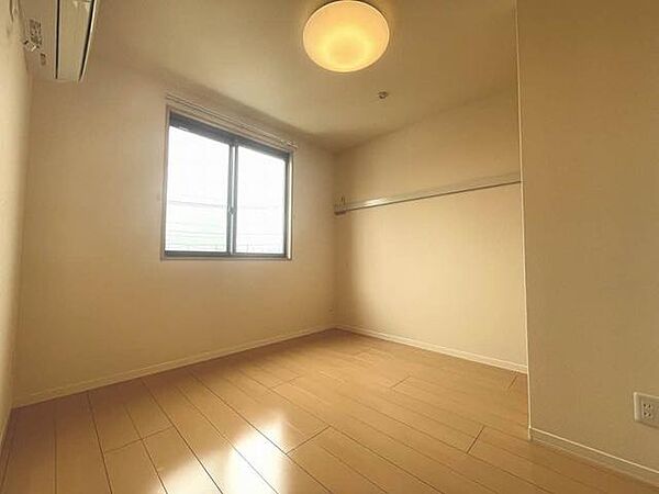 apartment 岩手県紫波郡矢巾町大字南矢幅第６地割577
南矢幅の賃貸情報を見る
物件地図
