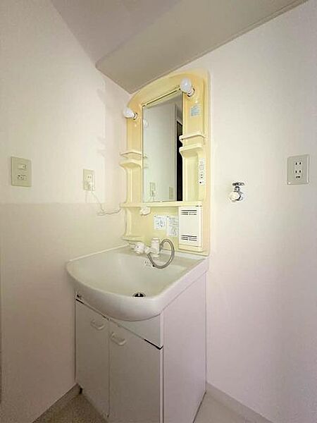 apartment 岩手県滝沢市鵜飼大緩60-8
鵜飼大緩の賃貸情報を見る
物件地図