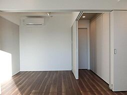 ZOOM新宿西落合 5階2Kのリビング/ダイニング