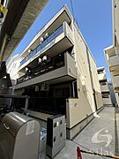 昭和町駅より徒歩11分 築5年10ヶ月 3階建の賃貸物件