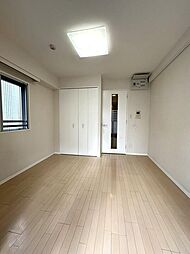 リファイズ小岩 5階1Kのリビング/ダイニング