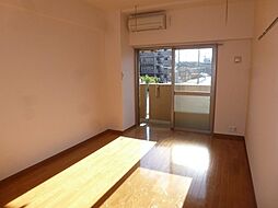 エミナンス丸山台 2階1Kのリビング/ダイニング