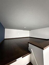 アデライン 2階1Kのリビング/ダイニング