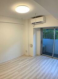 プレール・ドゥーク新宿West 1階1Kのリビング/ダイニング