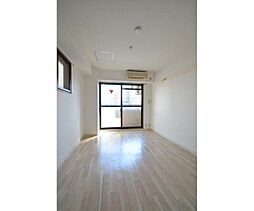 ルミエールシンケＩＩＩ 402 4階1Kのリビング/ダイニング