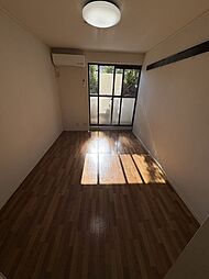 エトワール多摩1 102 1階1Kのリビング/ダイニング