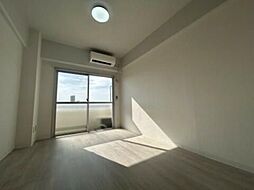 多摩都市モノレール 大塚・帝京大学駅 徒歩18分の賃貸マンション 4階1Kのリビング/ダイニング