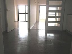 サンライズ春日 3階3Kのリビング/ダイニング