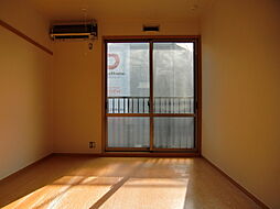 ウェルヴィラ 2階ワンルームのリビング/ダイニング