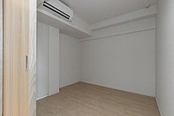 リーフシティ市川 ザ・レジデンス 8階2LDKのリビング/ダイニング