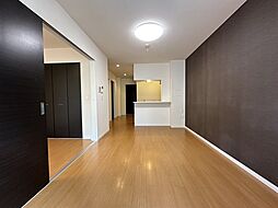 京王相模原線 南大沢駅 徒歩21分の賃貸アパート 2階2LDKのリビング/ダイニング