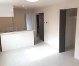 ミラドール・I 1階1LDKのリビング/ダイニング