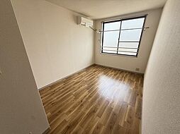 KTハウス 4階ワンルームのリビング/ダイニング