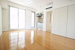 プライムアーバン四谷外苑東 8階ワンルームのリビング/ダイニング