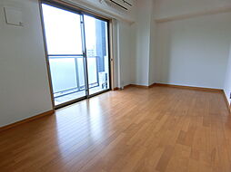 ガリシア王子神谷 8階1Kのリビング/ダイニング