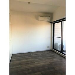 FUKASAWA614マンション 4階ワンルームのリビング/ダイニング