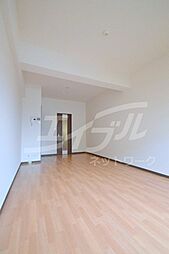 アーバンフラッツ城東 5階1Kのリビング/ダイニング