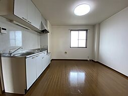 アンプルールフェールドリーミ 2階2DKのリビング/ダイニング