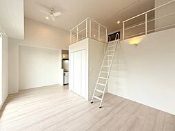 プラザラポール 11階ワンルームのリビング/ダイニング