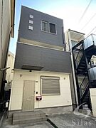 住吉大社駅より徒歩3分 築15年4ヶ月 3階建の賃貸物件