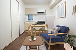 サンロイヤルハイツ 301 3階1DKのリビング/ダイニング