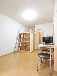 レオパレス夢眠舎 3階1Kのリビング/ダイニング