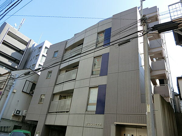 グランシャリオ 東京都中野区弥生町１丁目 賃貸マンション2dk 3階 42 68 株式会社吉住ホーム 中野坂上 本店 の詳細情報 賃貸スタイル 物件id