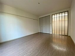 ル・ミルグリー 3階1Kのリビング/ダイニング