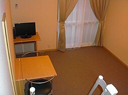 レオネクスト鳶尾II 2階1Kのリビング/ダイニング