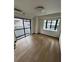 マンションインテグラル 101 1階ワンルームのリビング/ダイニング