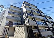 新百合ヶ丘駅より徒歩13分 3階 築5年の賃貸物件