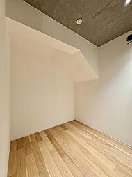 ｔｈｅ ｔｒｉａｓ 205 地下1階2LDKのリビング/ダイニング