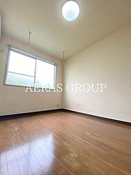 シャ・ノアール 1階ワンルームのリビング/ダイニング